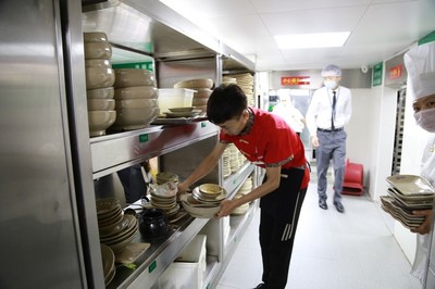 成都“小龙坎老火锅”到底能不能放心吃？食药监部门给出检查结果